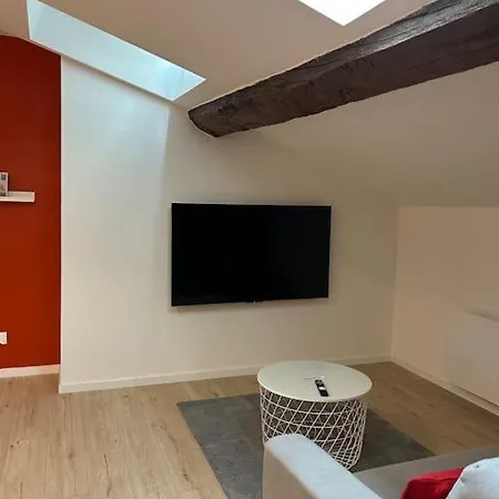 Le 203 Cosy Apartment